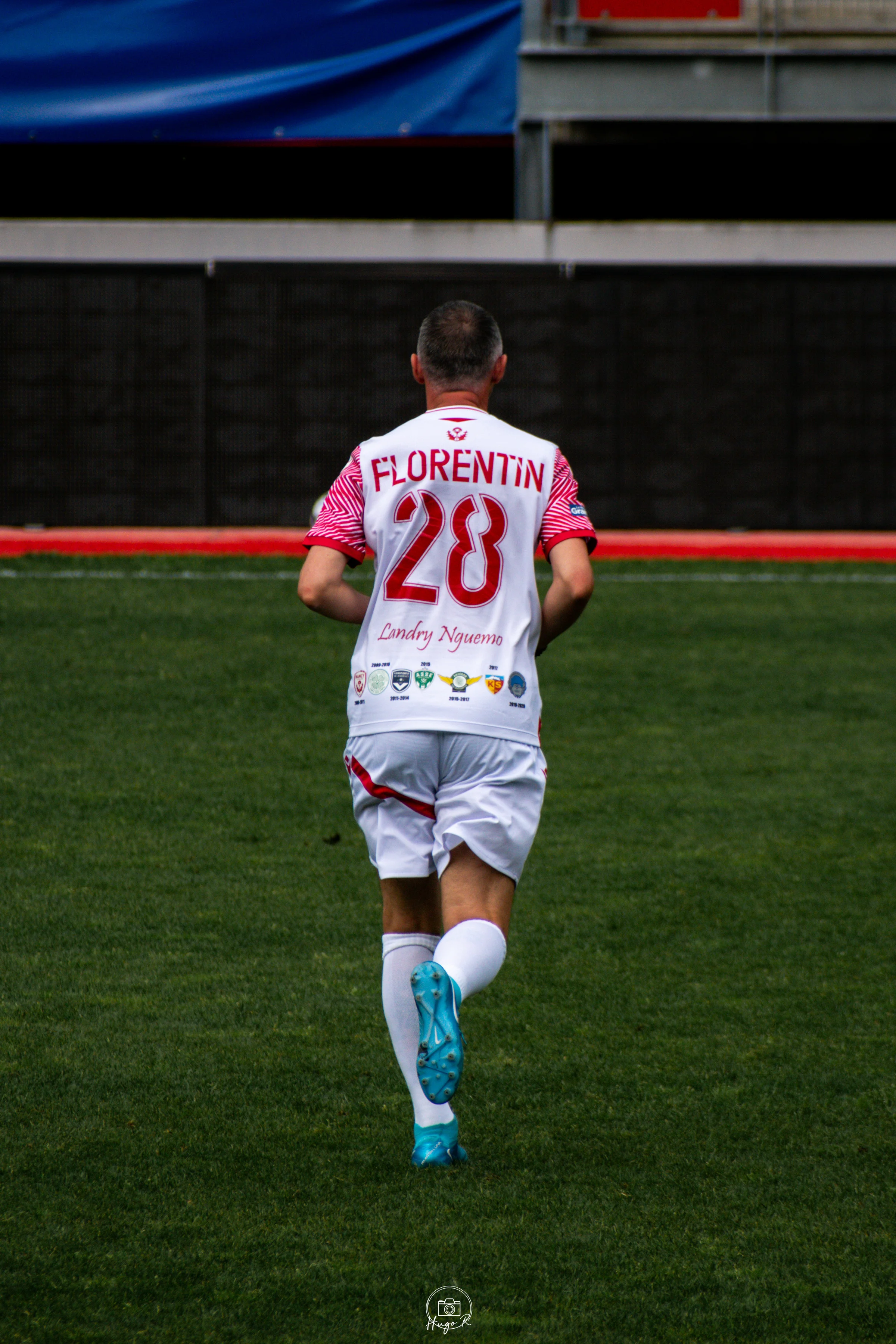 Photo 10